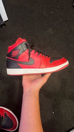 Jordan 1 Mid Banned (2020)