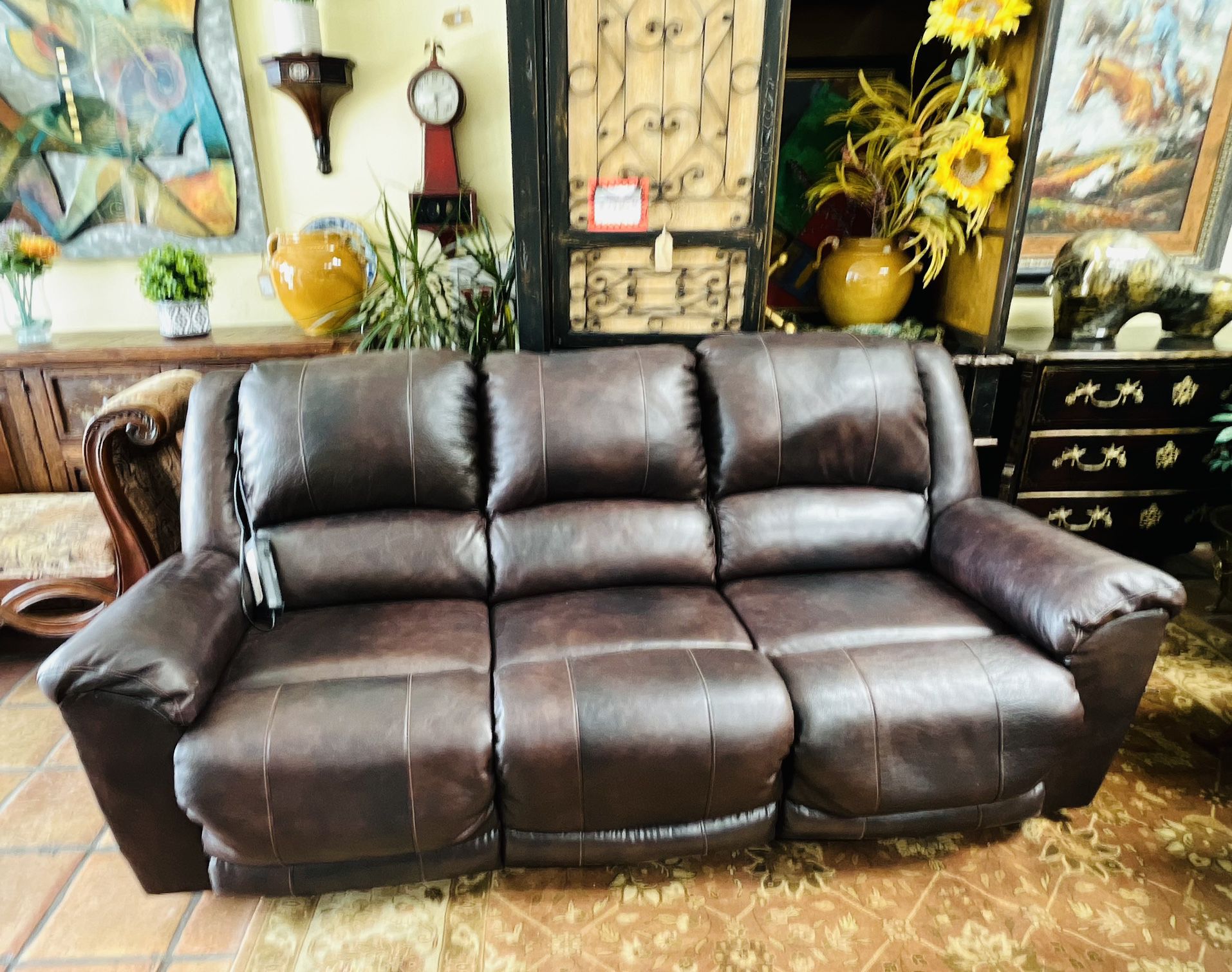 Perfect condition recliner Couch 
