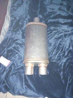 Dual Outlet Automotive Exhaust Muffler