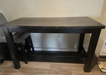 Ashley Dining Set