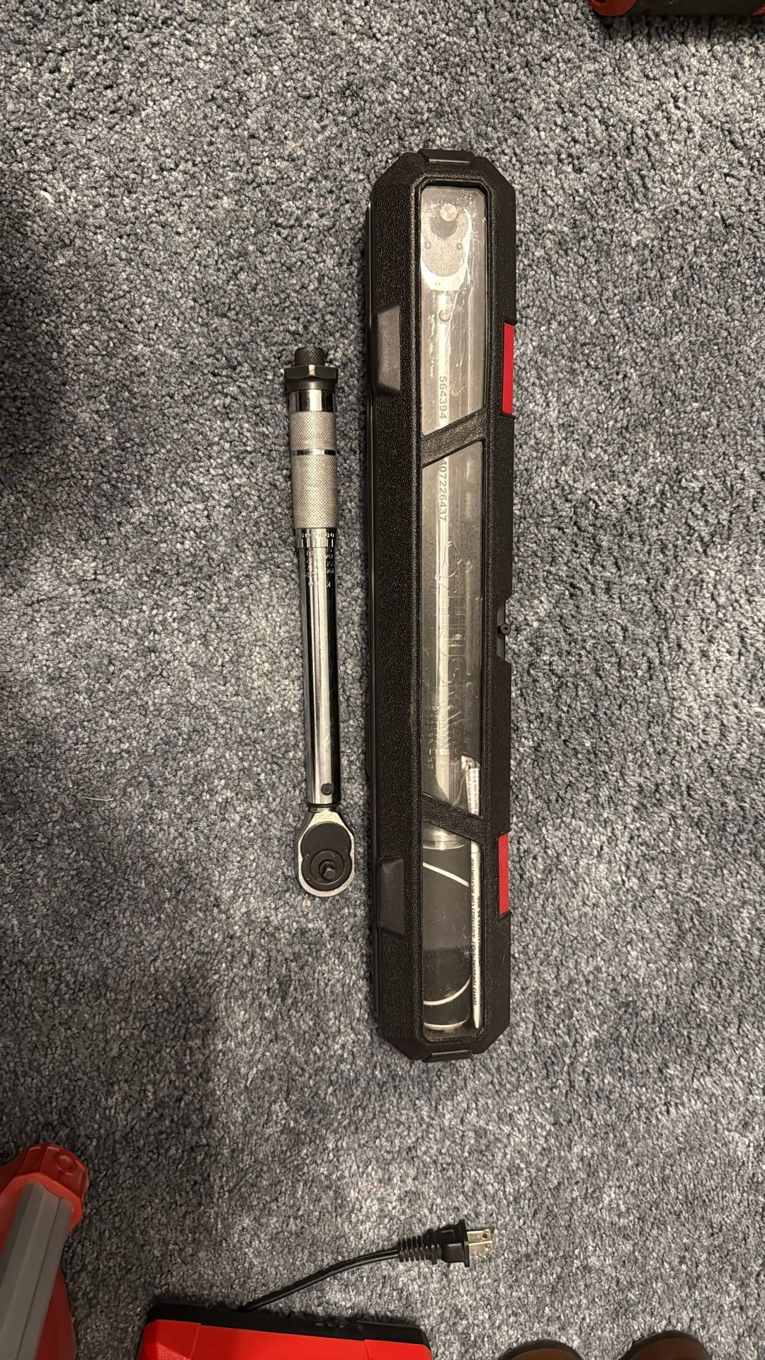 Torque Wrench 3/8 Ft Pounds Up To 100 1/4 IN LB Up To 200