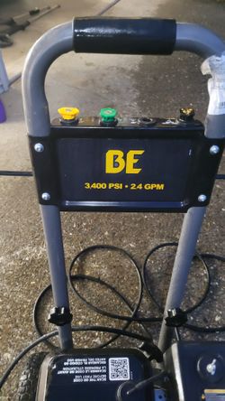 3,400 PSI 2.4 GPM Pressure Washer