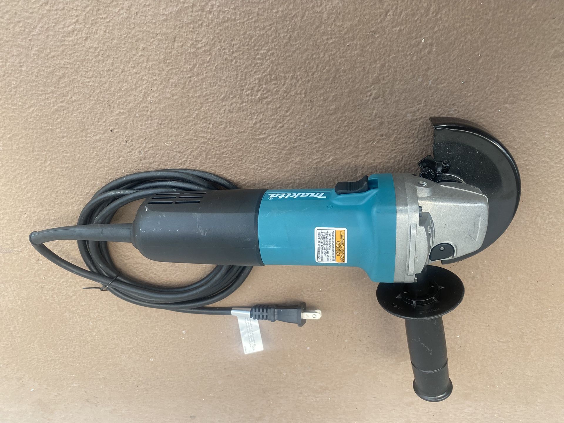 Makita Angle Grinder
