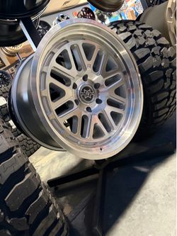 On sale. Raised by method  20x10 6x139.7 machine silver wheels & 33x12.50-20 tires (Ww finance)