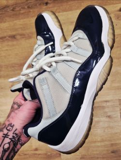 Jordan 11 Low Georgetown Size 10