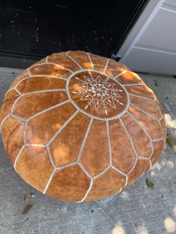 Leather Moroccan pouf
