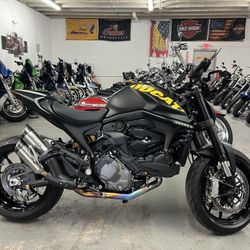 2023 Ducati Monster 937 Plus