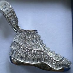 925 Silver With Mossonite Diamond Jordan Sneaker Pendent 
