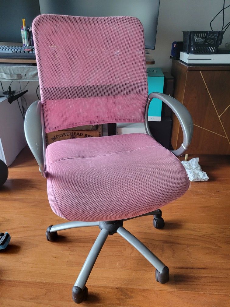 Pink Desk Chair