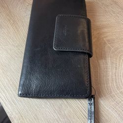 Fossil wallet