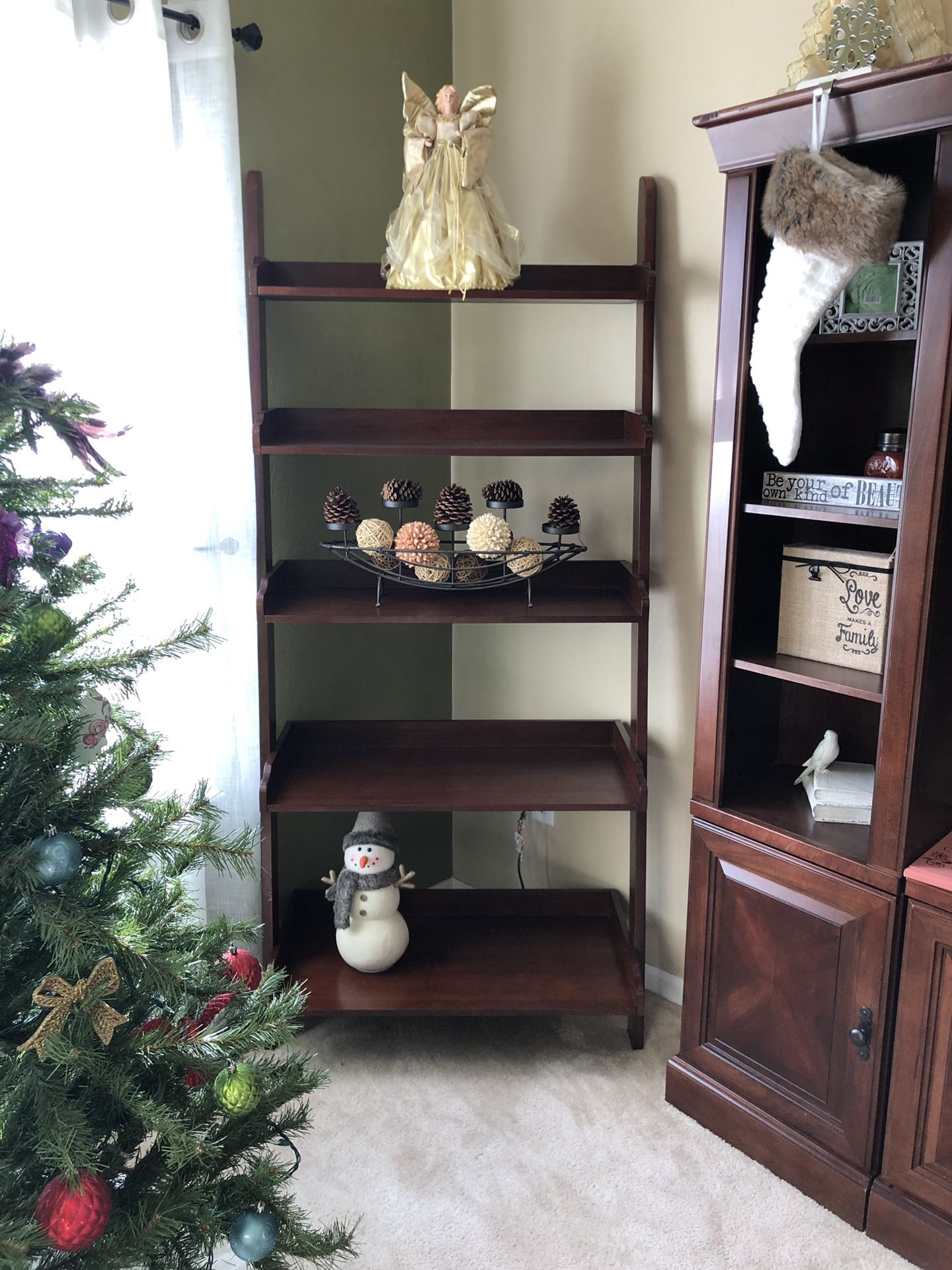 Ladder shelves - Havertys