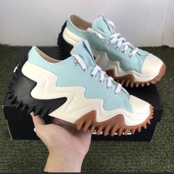 Woman’s Converse Platform Star Hike Size 8 Available 