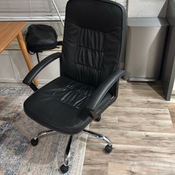 (Free) Chair