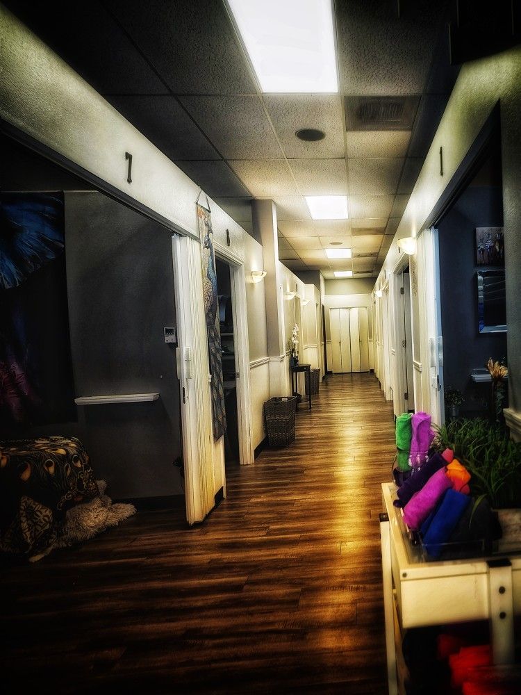 Wellness Equipment, Uv Tanning,  Office, Chairs  And Decor