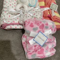 NEW baby Girl Blankets 