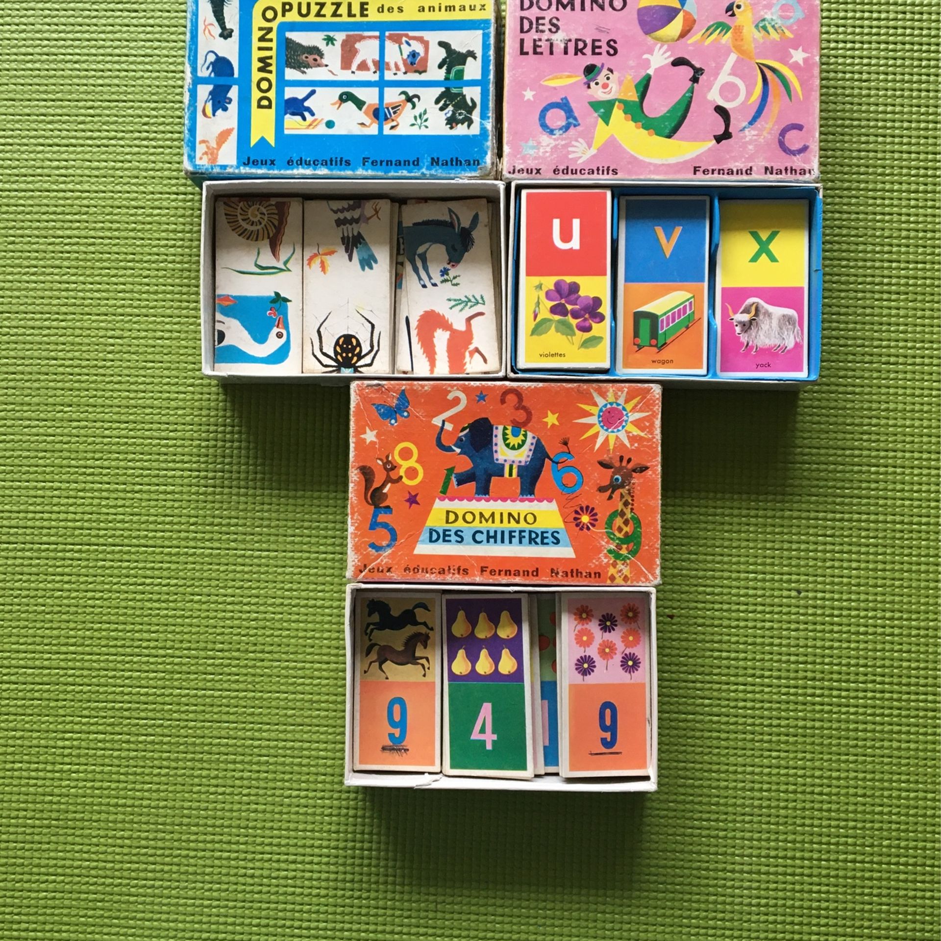 Vintage 3 Domino Games