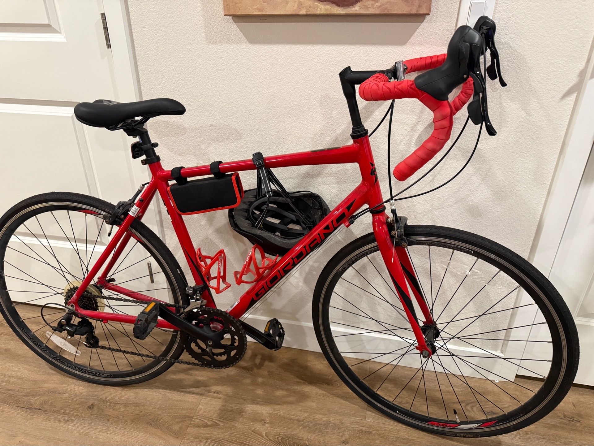 Giordano Aversa Road Bike Medium Like New