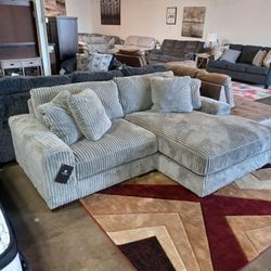 New 🌄 $10 Down Payment Finance 🎗️ Lindyn Gray 2 Piece Sectional With Chaise # Couch 