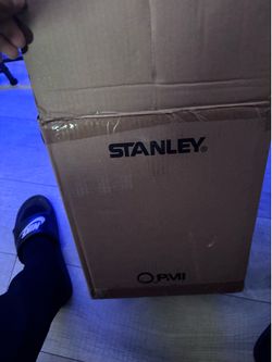 Brand New Stanley Adventure Series Fast Flow Water Jug – 2 Gallon (7.5L)