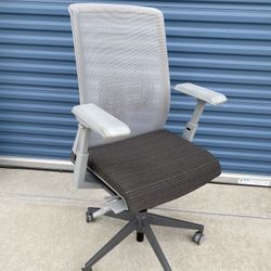 Haworth Very High Mesh Back Fully Adjustable Model Office Chair