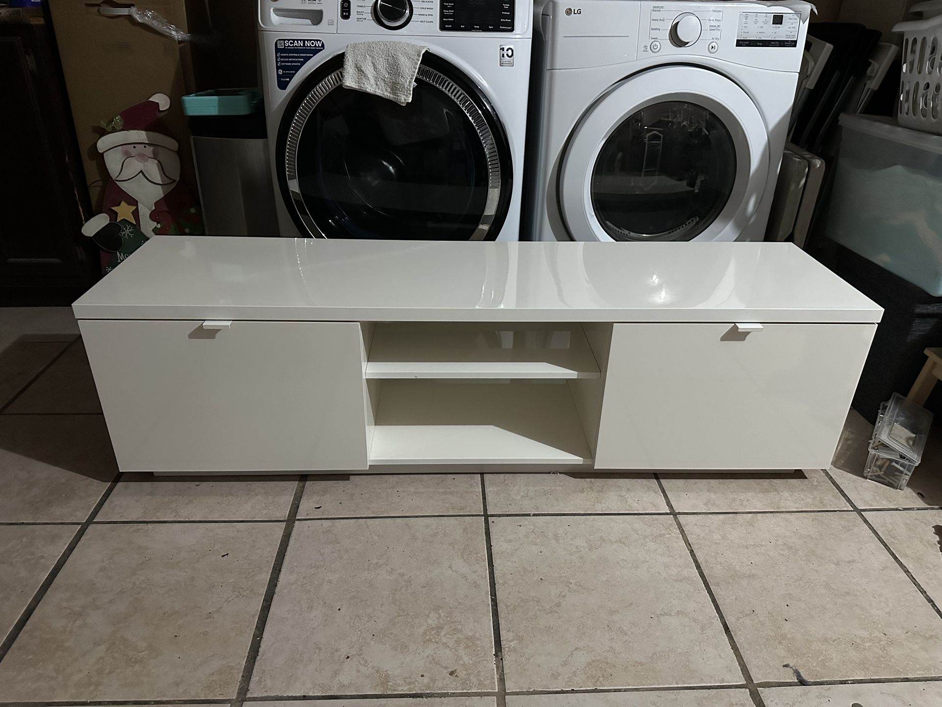 Ikea BYÅS TV unit, high gloss white, 63x16 1/2x17 3/4 "