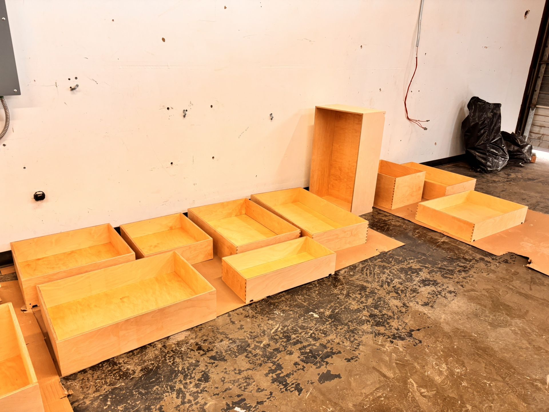 Dovetail Drawers, Birch Plywood