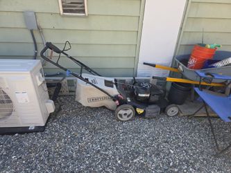 Craftsman lawnmower ez walk. 4 cycle engine.