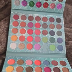 Via Letvass 63 Color Artistry Palette Eyeshadow Shadow
