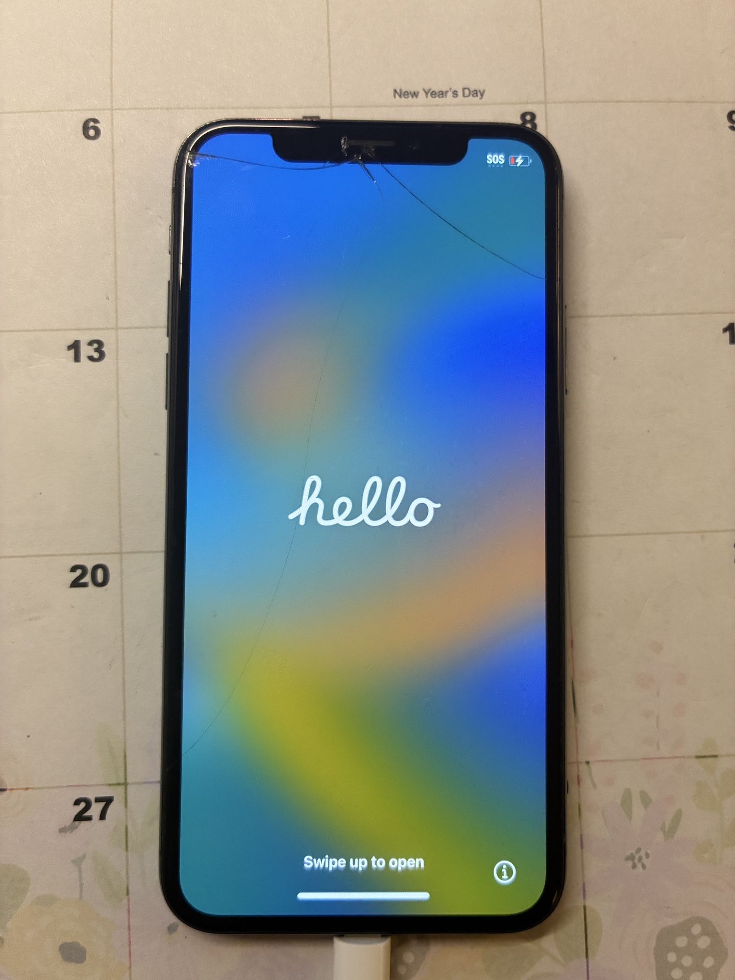 iPhone X 256gb Cracked Front Screen