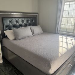 Cal King Bed 