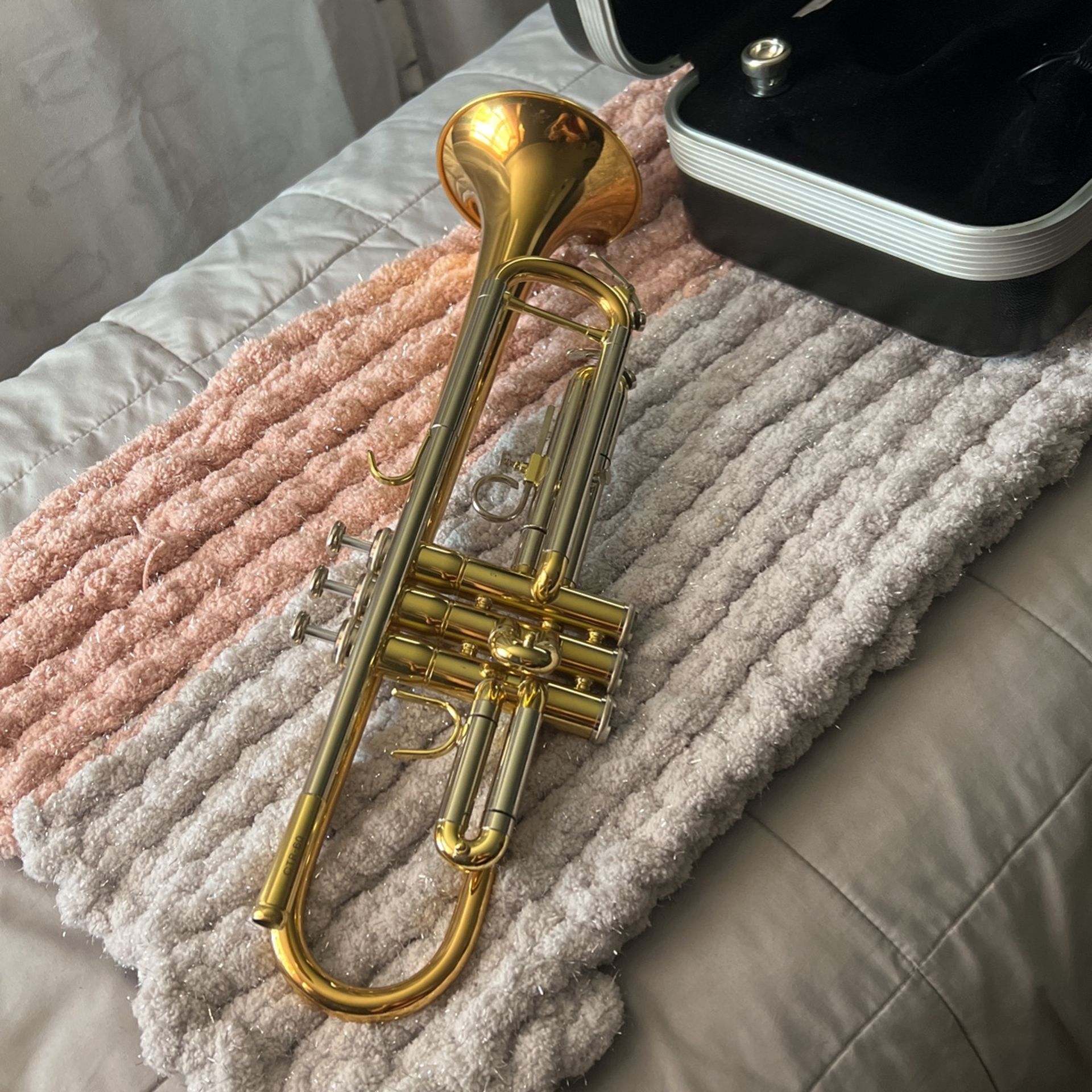 Gold Jupiter Cxl Trumpet CTR 60 for Sale in Beeville TX OfferUp