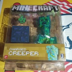 Minecraft Toy Charged Creeper Set