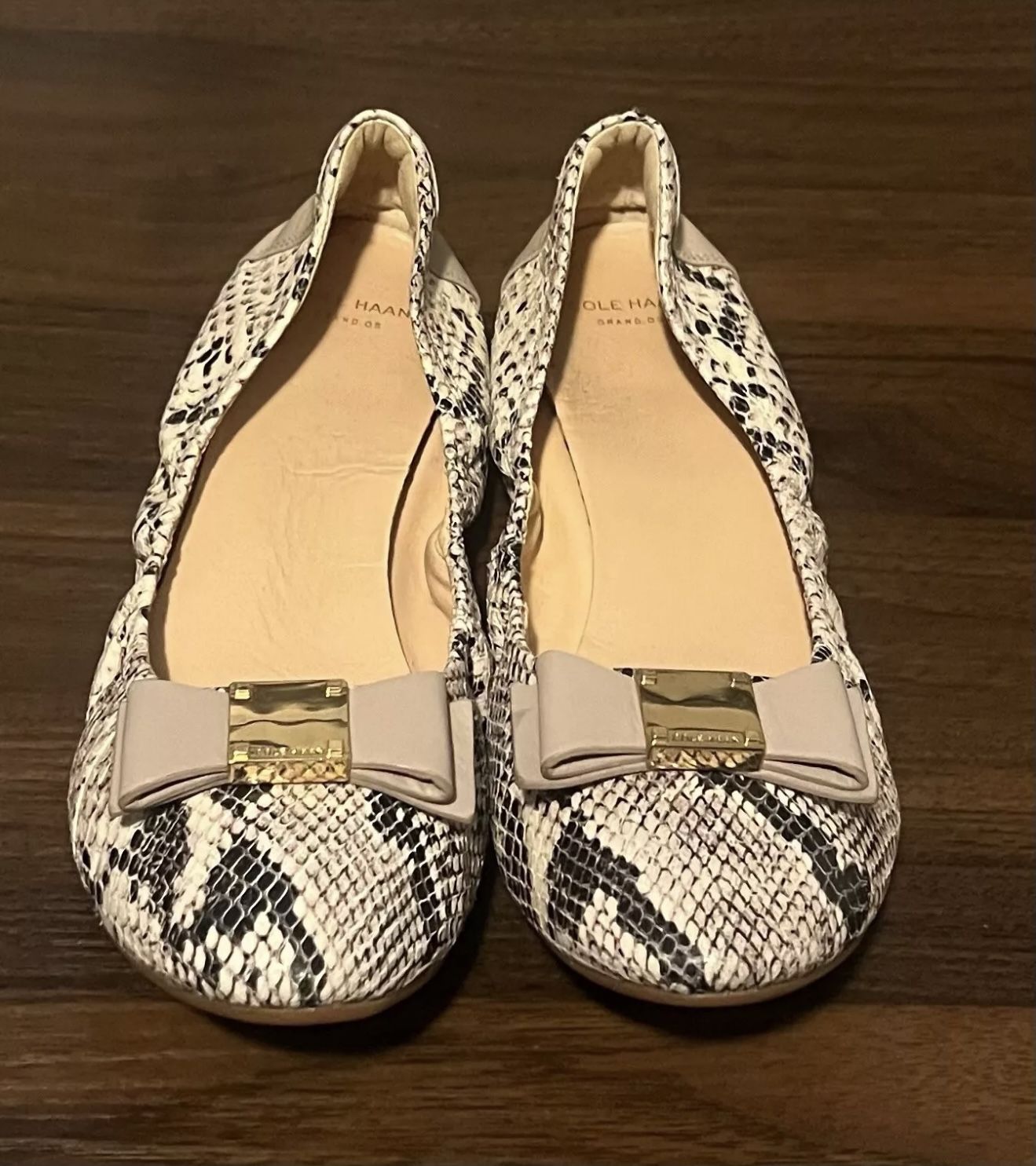 COLE HAAN Women's TALI Grand.OS Bow Ballet Flats US 8.5 Snake Print
