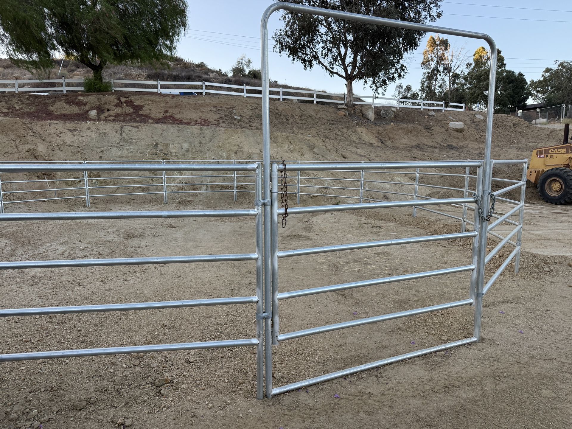 40 Foot 5 Rail Round Pen With Gate