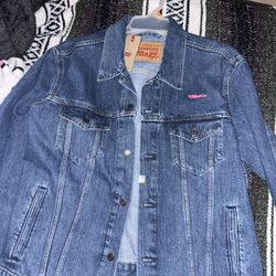 Brand new Rolling Loud Levis Denim Jacket !