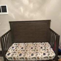 Crib/toddler Bed 
