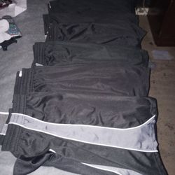 (M) 7 Pairs Of Men's Black & Gray Gym Shorts 