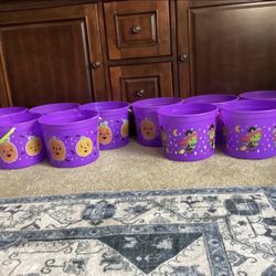 10 Halloween Buckets