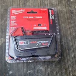 MILWAUKEE M18 BATTERIE 5.0AH NEW PRICE IS FIRM 