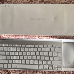 APPLE WIRELESS KEYBOARD& MOUSE WIRELESS COLOR WHITE ( MODEL: A1314 ) NEW IN THE BOX 