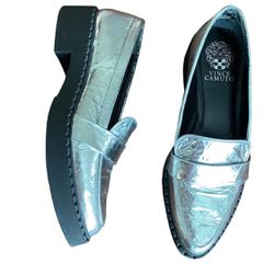 Vince Camuto Echika Silver Leather Loafer Loafers Metallic Women's, size 8 / 8M