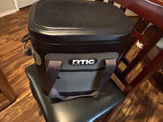 RTIC Soft-Sided Cooler Bag Black