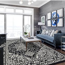 8/10 Black And White Traditional Design Rug 