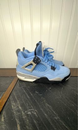 Air Jordan 4 “University Blue”