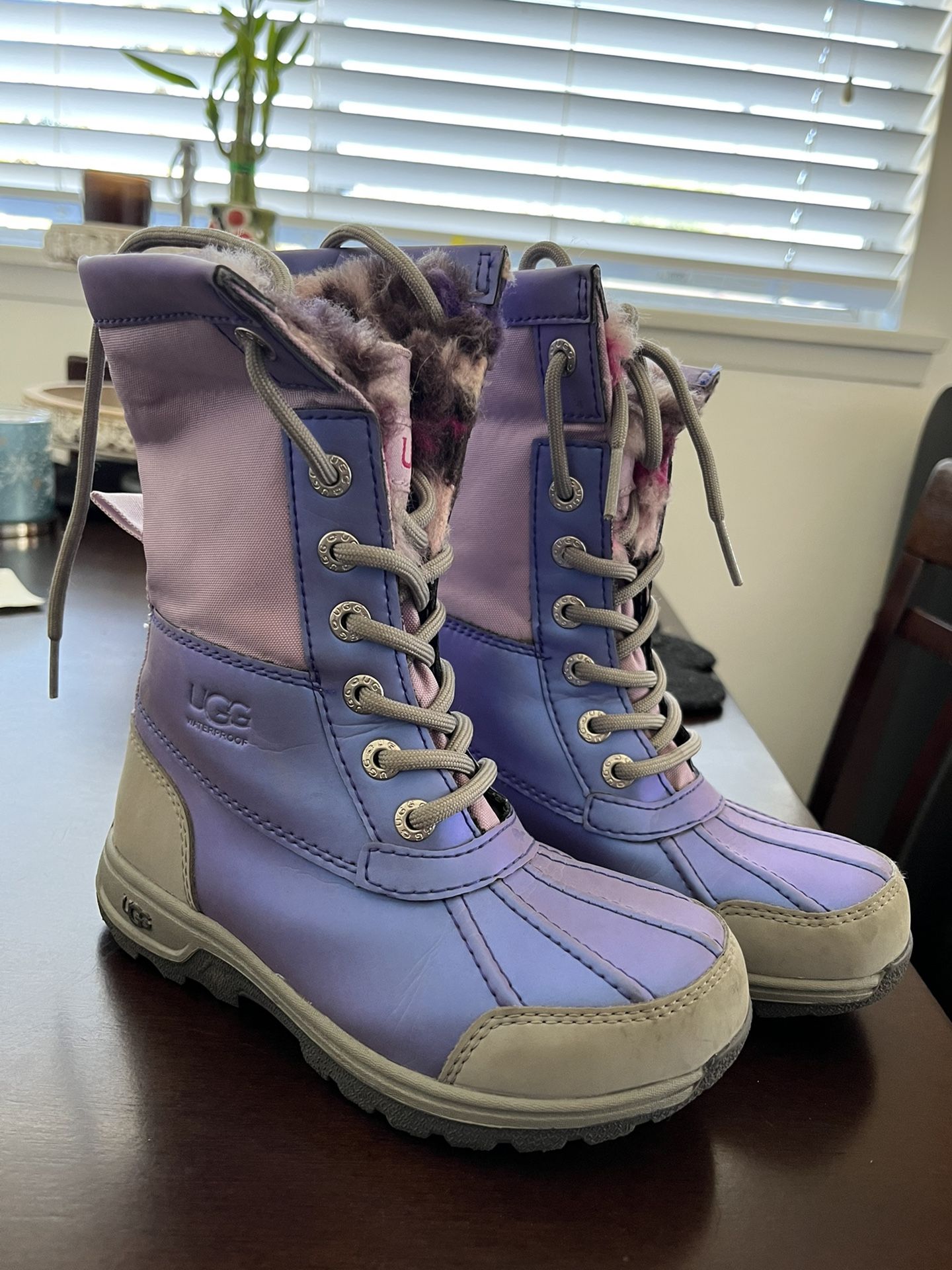 Size 12 Girls Ugg Boots