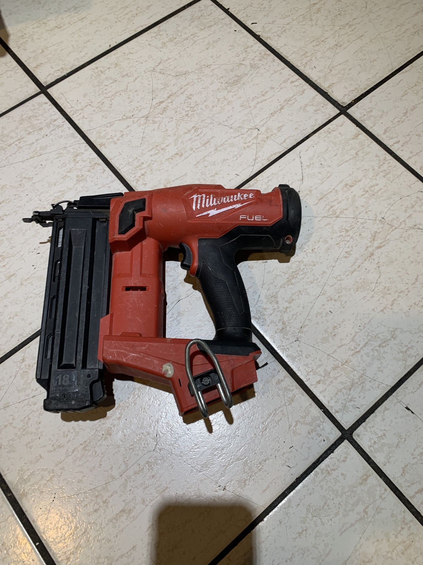 M18 Millwakee 18gauge Finish Nail Gun No Batery No Charger Tool Only