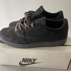 Travis Scott velvet Brown size 13