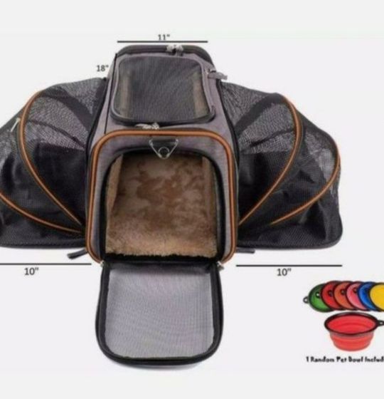 (FIRM PRICE) The Original Airline Approved Expandable Pet Carrier BLACK