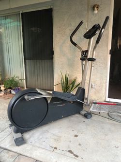 ProForm cross trainer 820 reflex step elliptical machine