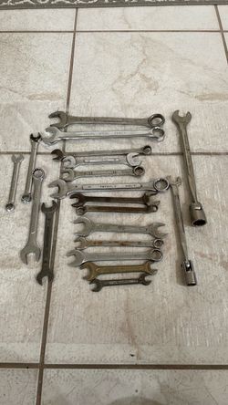 $1.00 each Mixed Wrench Set – 20+ Pieces